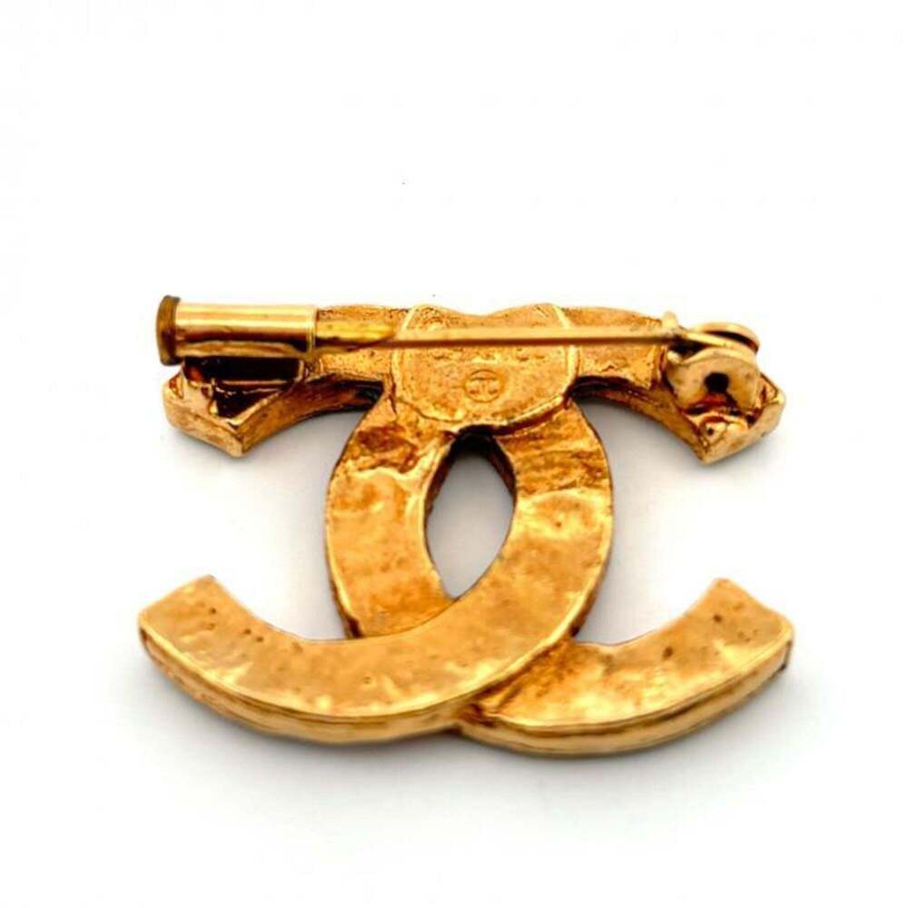 CHANEL Authentic Gold Logo Brooch - Picture 4 of 8